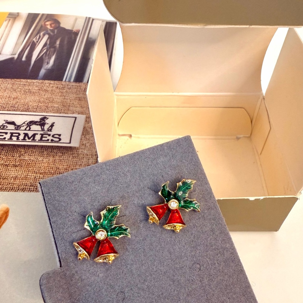 Vintage Avon‎ Holiday Bell Pierced Earrings